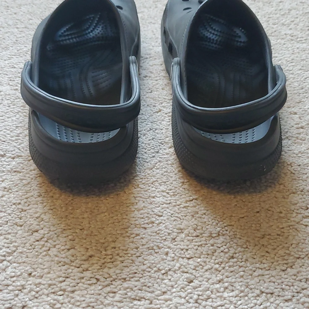 Crocs - Picture 5 of 7